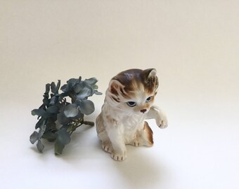 Vintage Cat Figurine/Bone China/Persian Cat/Made in Taiwan/