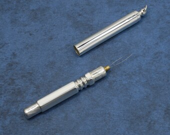 Needle Threader - Silver