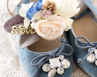 Medium S p r i n g V i n t a g e flower crown - soft pinks and cornflower blue