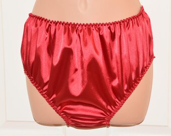 NH 6 - Soft satin panties, red, no frills for unobtrusive everyday wear, Sissy Lingerie