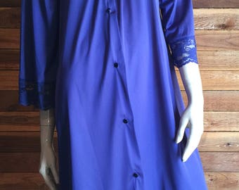 Vintage Lingerie 1970s GILEAD Blue Size Small Peignoir or Robe Style 4931