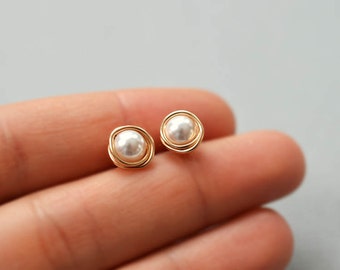 Pearl studs gold studs 14K gold filled pearl earrings bridesmaids earrings bridesmaids studs wedding party wedding earrings bride jewelry