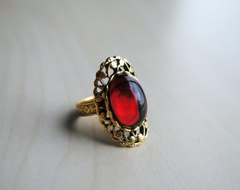 BACKORDER - Crimson Peak Ring - The Crimson Collection - Edith Cushing - Lucille Sharpe - Thomas Sharpe - Fandom Fashion - Sharpe Ring