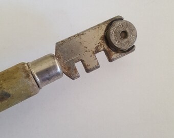 Vintage Made in USA 1930s multi-wheel glass cutter, wooden handle 6 steel cutters