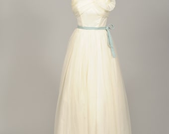 1950 Magnolia Vintage Wedding Gown