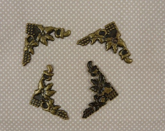 Four corners, metal embellishment scrapbooking