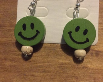 Emoji Smiley earring