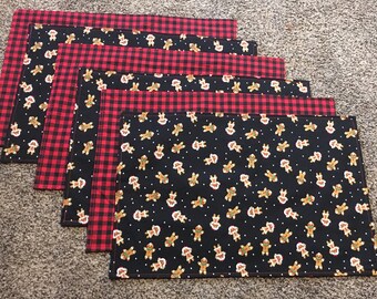 Gingerbread/plaid Placemat Set