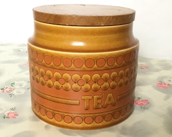 1977 Hornsea saffron tea canister, vintage kitchen storage jar, 1970s Hornsea canister, Hornsea tea caddy, vintage tea caddy, retro kitchen