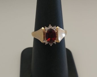 10k Garnet Ring