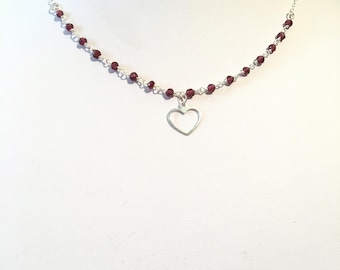 Choker necklace in 925 sterling silver and Garnet with a heart Rosary chain