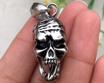 Clearance-Skull With Bandage Stainless Steel Pendant