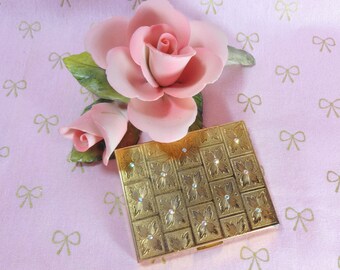 Vintage Compact American Beauty