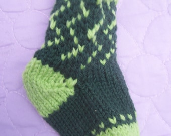 Green zig zag mini stocking, Handknit mini stocking, Green Xmas stocking, Green mini stocking, Stocking tree ornament, Mini gift bag