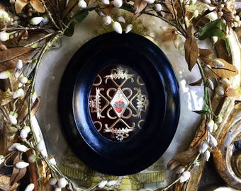 Antique French Saint Reliquary, A Marvellous and Extremely Rare Relic in Original Frame with the Sacred Heart, 19th Century