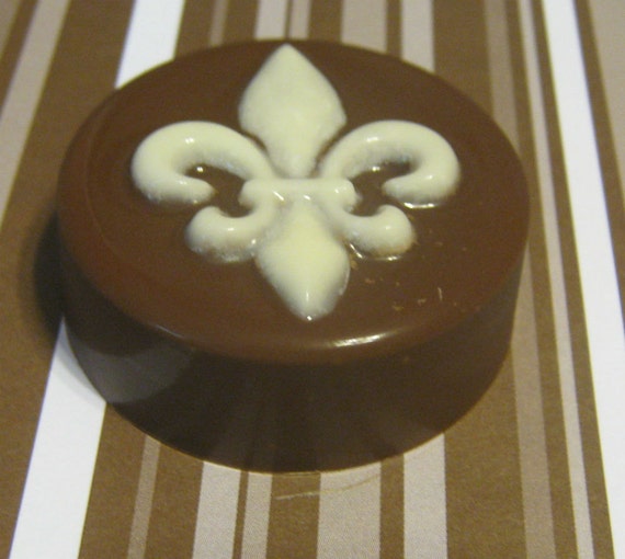 One dozen Fleur-de-Lys chocolate covered sandwich cookie party favors