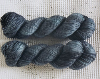 Lost at Sea - Hand Dyed Luxury Tonal Yarn - Superwash Merino Cashmere Nylon 4 ply - Grey Blue
