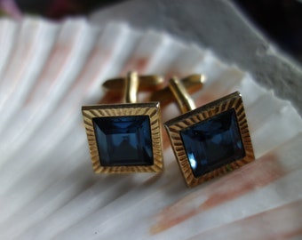 Gorgeous cufflinks decorated with light blue, polished, unchecked, Vintageschmuck-sparkling stones