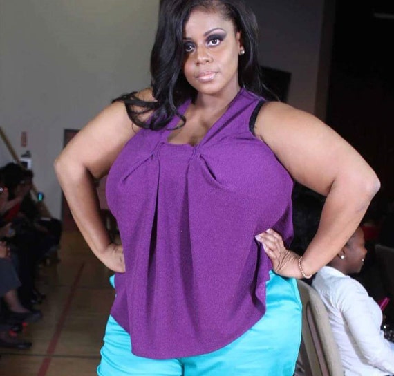 Folded Neckline Sleeveless Top