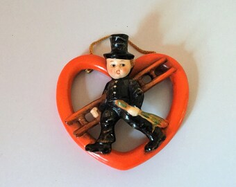 Figurine Hummel representing a chimney sweep