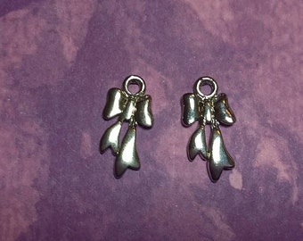 New 2 Cute Metal Ribbon Charm Pendant