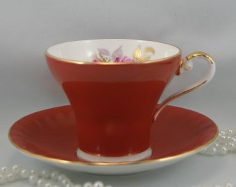Lovely Aynsley Teacup & Saucer, Single Pink Rose on White Background, Burgundy Borders, Gold Rims, Bone China made in England in 1970s.