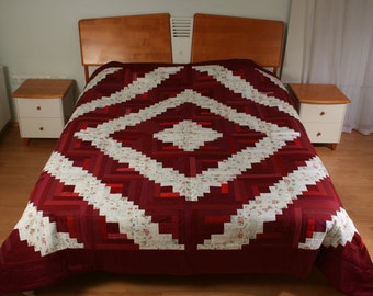 Handmade quilted bed cover, made in "log cabin" technique - 94,4" x 94,4"