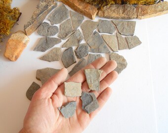 Garden stone- Small stone plates- set of 20 Flat Rocks- 1 x 1 and 1 x 2 inches only- Mountain stone plates- rock plates- Beach Stone Supply