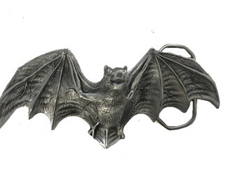 Vintage Large Bat Belt Buckle - Pewter - Rare - Dracula - Megabat - Flying - Night Creature - Wings - Scary - Animal