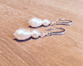 Pearl drop earrings, Bridal earrings