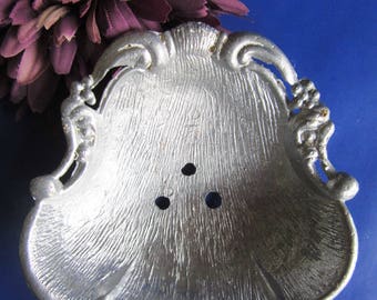 Cast Aluminum Soap Dish; Antique Soap Dish, Vintage Soap Dish, Ring Dish, Ring Holder, Vintage Metalware, Bathroom Dish, Vintage Vanity
