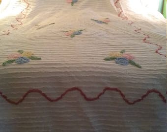 Beautiful Vintage Chenille bedspread