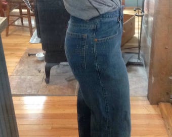 Vintage Levi's High Rise jeans size 26