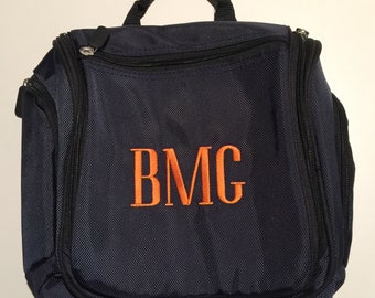 Monogrammed Toiletry Bags - Monogrammed Travel Bag - Men's Hanging Dopp Kit - Personalized Men Gift - Hanging Toiletry Bag - Graduation Gift