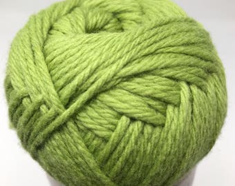 Green Wool Yarn - Cascade Yarns Boliviana 100% Merino Wool #21 Green Apple
