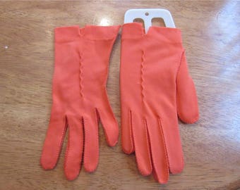 FREE SHIPPING in USA Vintage Tangerine/Orange Ladies Wrist Length Dress Gloves Size Small Medium 2409