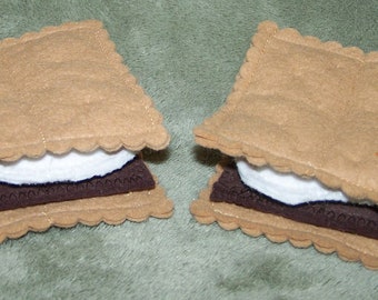 Set of 2 Felt Campfire S'mores