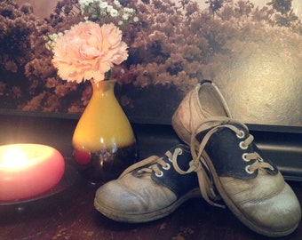 Antique Children's Shoes..Blue and White Saddle Shoes..Oxford Shoes..Boys Shoes..Girls Shoes..Size 9..Lazy Bones Shoes