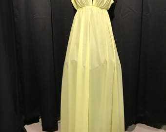 Vintage nightgown yellow small Cira by John Kloss
