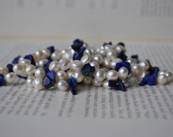 Vintage Pearl Necklace, Freshwater Pearls - 1970s Handknotted Freshwater Pearl Necklace, Flapper Style, Free Shipping