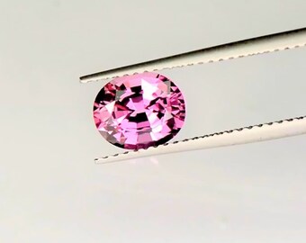 Purple/Pink Burma Spinel .1.56ct