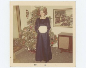 Vintage Snapshot Photo: "Dixie," Maid of Honor, 1968 (78604)