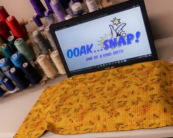 Busy Bee Keyboard Coverlet ~ Reversible