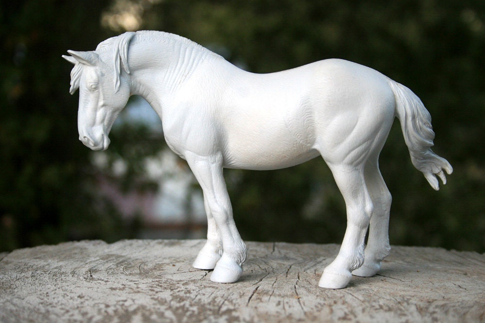 resin horse sculptures