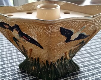 A Very old Vase with flying ducks and frog made in England 1860