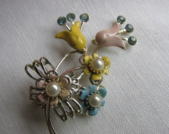 Brooch - Enameled Brooch - Flower Brooch - Vintage