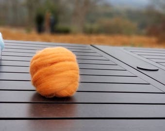 FREE Shipping !!! PUMPKIN◾ 21.5 micron ◾ Merino Roving wool ◾ 66s ◾ 1 oz, 2 oz, 4 oz, 6 oz ◾ ORANGE