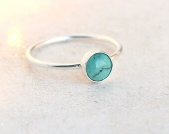 turquoise ring / sterling silver. turquoise stone ring. December birthstone ring. solitaire stacking ring. dainty turquoise gemstone ring.