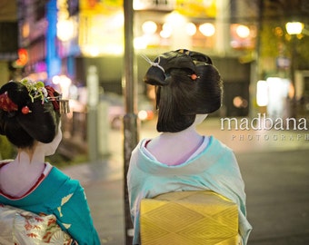 Kyoto Geisha & Maiko Standout Print