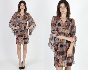 Boho Dress Kimono Sleeve Dress Hippie Dress Bell Sleeve Dress Patchwork Vintage 70s Floral Angel Sleeve Brown Tan Prairie Mini Dress S M